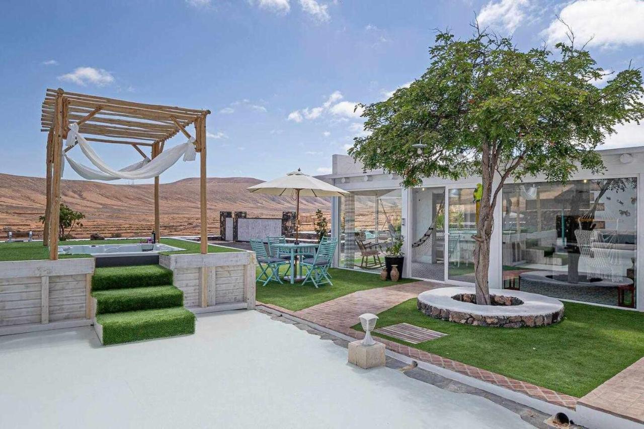 La Caldereta Rural Home ภายนอก รูปภาพ