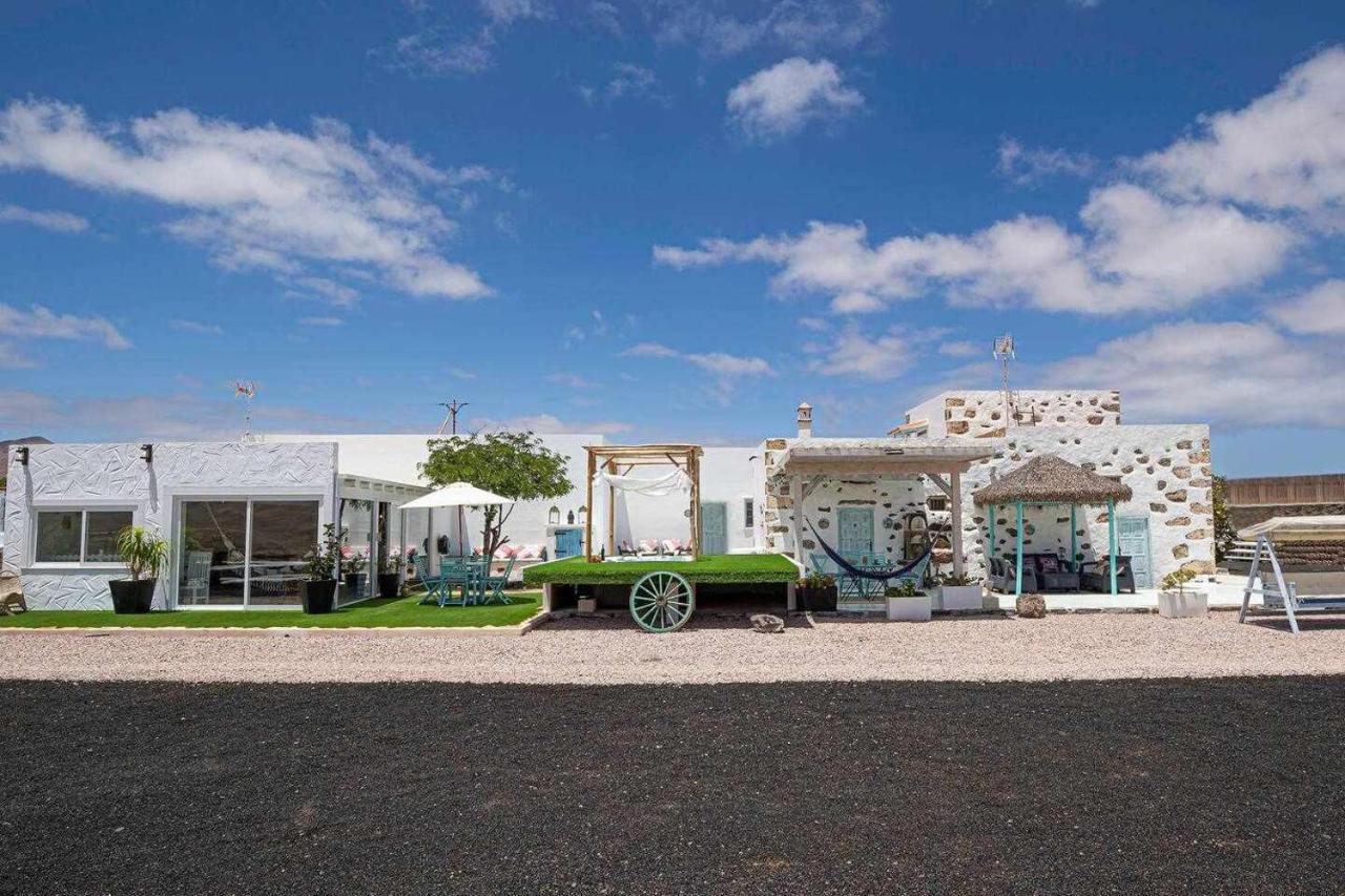 La Caldereta Rural Home ภายนอก รูปภาพ